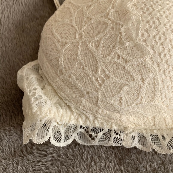 Delicate White Lace Aerie Bralette/ Bra, S - Picture 2 of 4